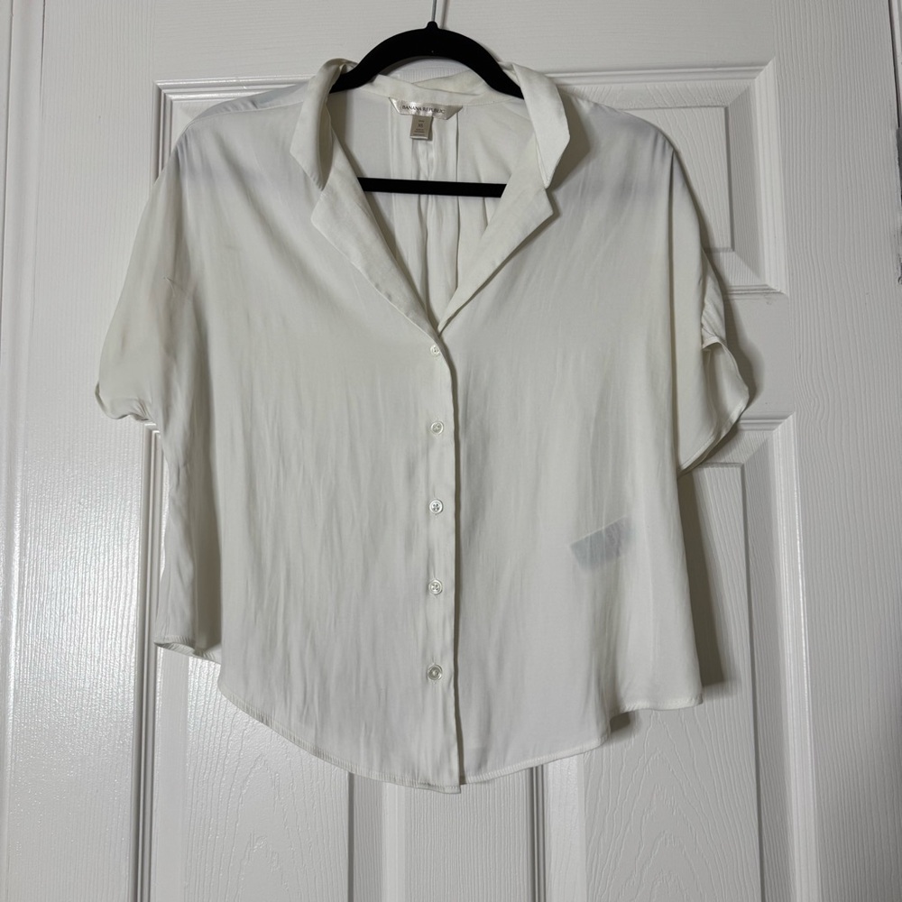Banana Republic Cream Boxy Crop Button Down Shirt